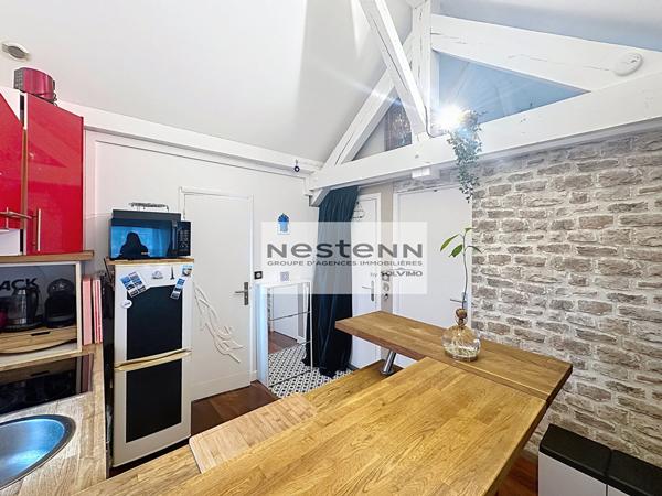 À vendre : Appartement 2 pièces à Saint Fargeau Ponthierry, cave, place de parking, centre ville.