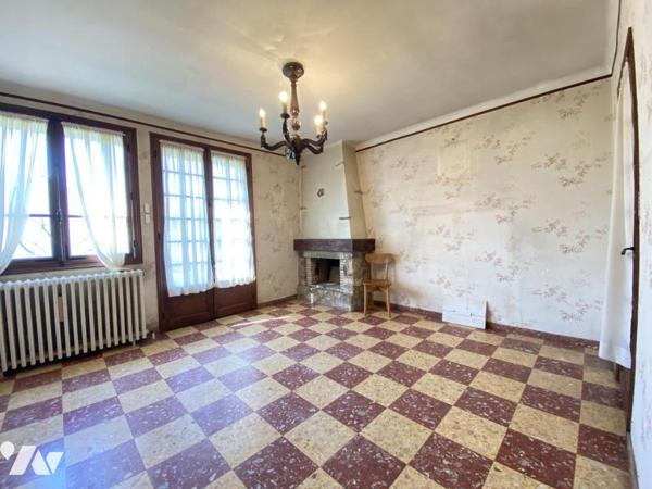 VILLEMANDEUR : Propriété avec atelier de menuiserie et terrain constructible de 5000 m²