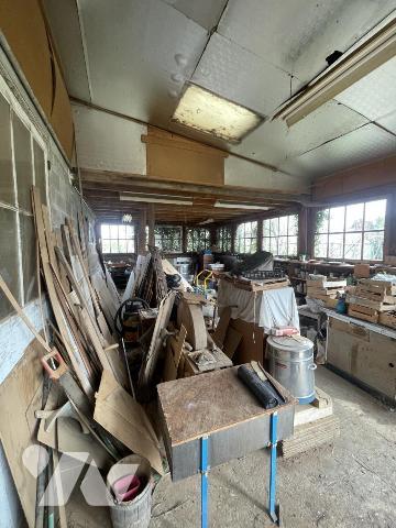 VILLEMANDEUR : Propriété avec atelier de menuiserie et terrain constructible de 5000 m²