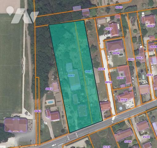 VILLEMANDEUR : Propriété avec atelier de menuiserie et terrain constructible de 5000 m²