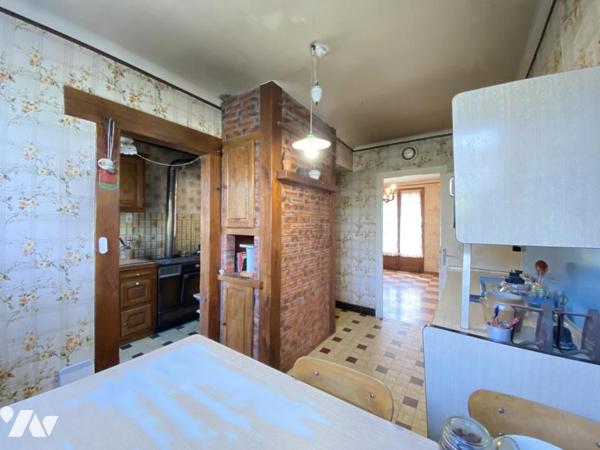 VILLEMANDEUR : Propriété avec atelier de menuiserie et terrain constructible de 5000 m²