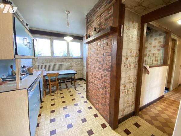 VILLEMANDEUR : Propriété avec atelier de menuiserie et terrain constructible de 5000 m²