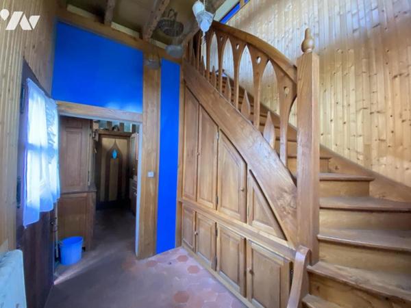 VILLEMANDEUR : Propriété avec atelier de menuiserie et terrain constructible de 5000 m²