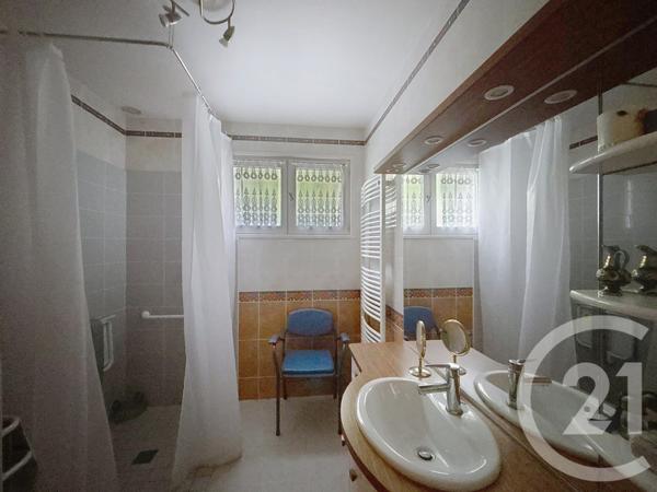 Maison à vendre  6 pièces - 123,22 m2 VOEUIL ET GIGET - 16