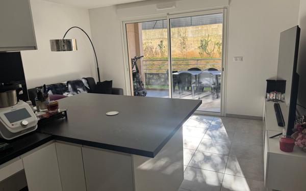 Appartement à vendre    3 pièces •  La Crau