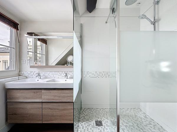 Appartement F6 à vendre  6 pièces - 136,07 m2 VERSAILLES - 78