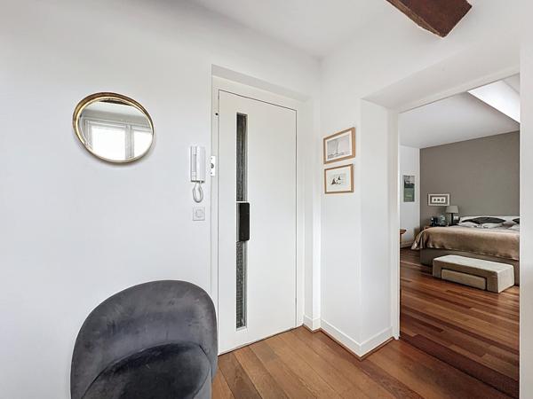 Appartement F6 à vendre  6 pièces - 136,07 m2 VERSAILLES - 78