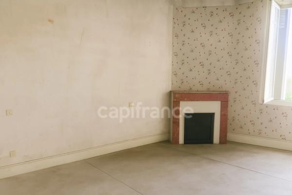 🌿 Maison de 7pièces à fort potentiel – Un écrin à réinventer au Passage d’Agen