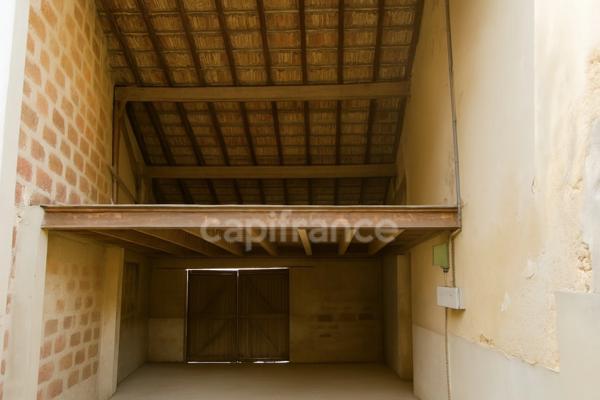 🌿 Maison de 7pièces à fort potentiel – Un écrin à réinventer au Passage d’Agen