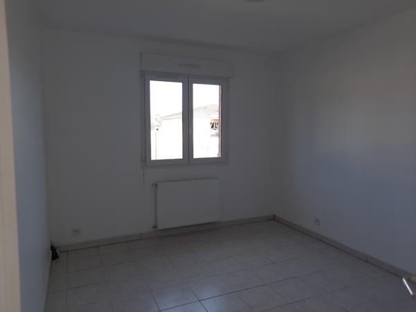 31410 LONGAGES: Maison meublée à louer