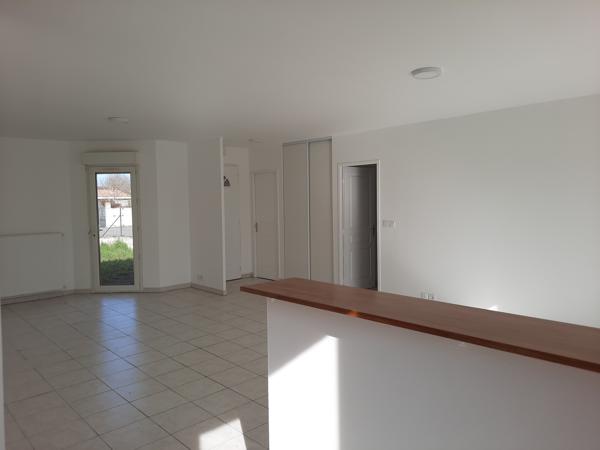 31410 LONGAGES: Maison meublée à louer