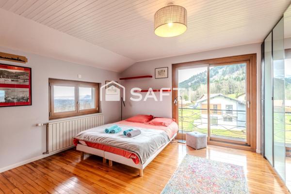 Charme, espace pour cette maison familiale vue lac