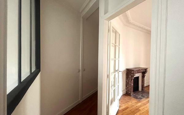 Appartement à louer    2 pièces •  Neuilly-sur-Seine