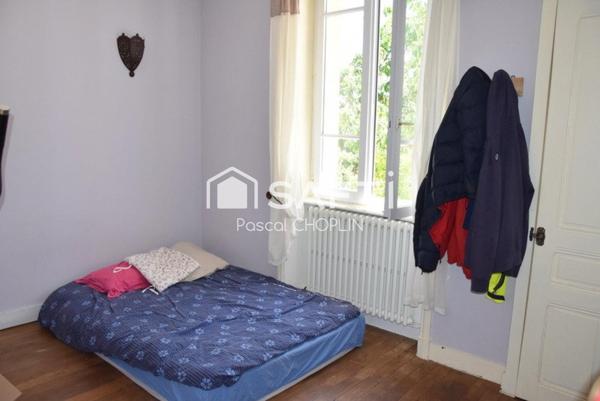 Charmante maison en pierres avec piscine au calme