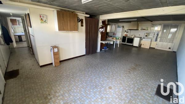 Maison 4 pièces de 127 m² à Châtillon-sur-Thouet (79200)