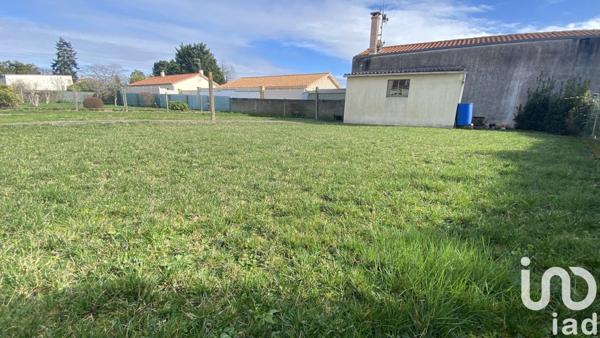 Maison 4 pièces de 127 m² à Châtillon-sur-Thouet (79200)