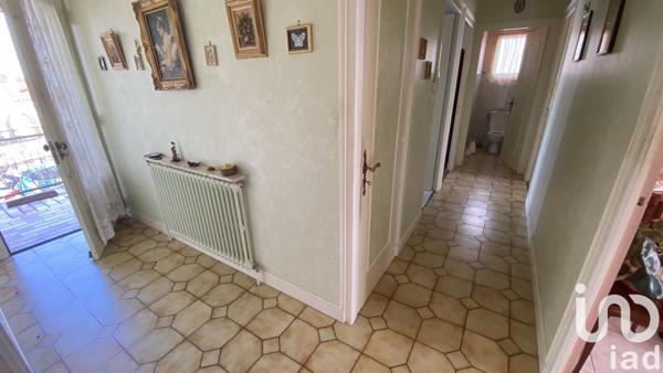 Maison 4 pièces de 127 m² à Châtillon-sur-Thouet (79200)