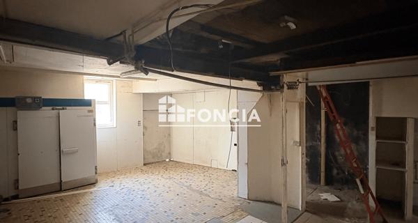 À vendre Maison 4 pièces 160.09 m² - Connerré 72160