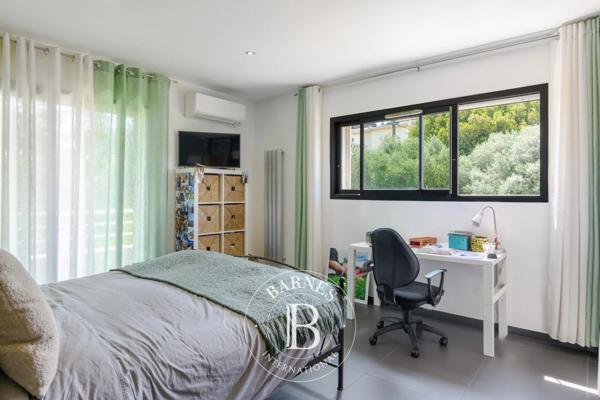Sanary-sur-Mer, Appartement 3 Chambres -  172 m² à vendre