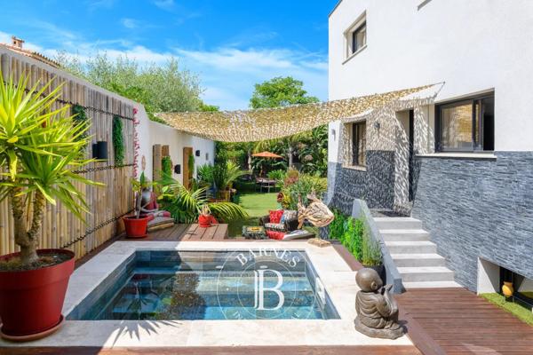 Sanary-sur-Mer, Appartement 3 Chambres -  172 m² à vendre