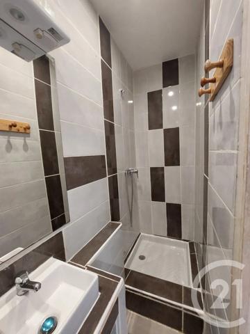 Appartement F3 à vendre  12 pièces - 196,04 m 2   LA GRAND COMBE  - 30