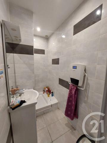 Appartement F3 à vendre  12 pièces - 196,04 m 2   LA GRAND COMBE  - 30