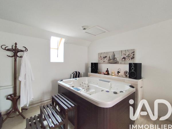Maison à vendre 7 pièces 172 m² La Ville-du-Bois