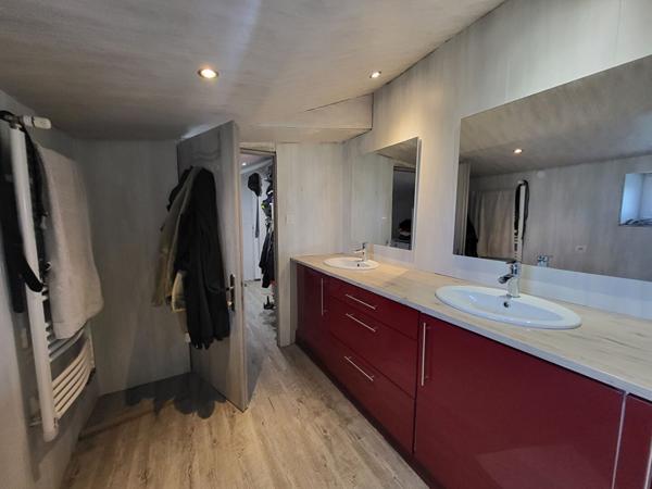 Maison type fermette 4 chambres à vendre à Moreilles