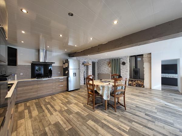 Maison type fermette 4 chambres à vendre à Moreilles