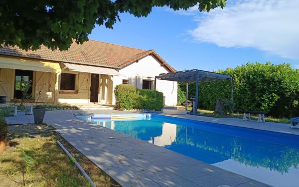 Maison à vendre    3 pièces •  Vichy