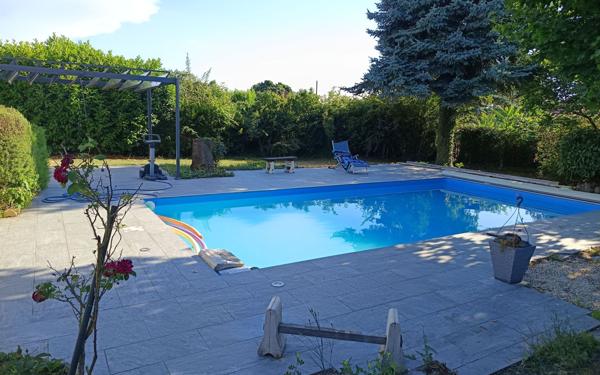 Maison à vendre    3 pièces •  Vichy