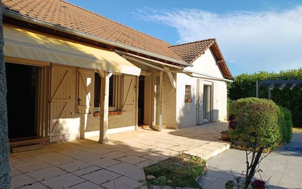 Maison à vendre    3 pièces •  Vichy