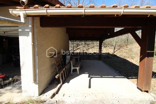 Terrain de 1 757 m²