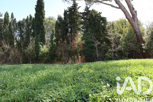 Terrain à vendre 614 m² Escales