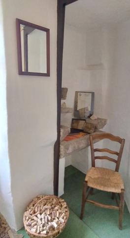 Maison en pierre 122m² + grange aménageable, à 5 min des commerces