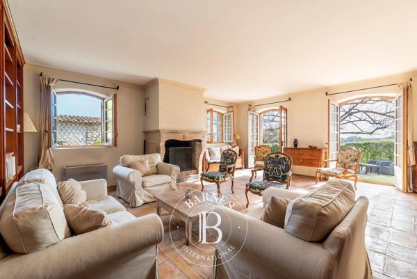 La Colle-sur-Loup, Propriété 4 Chambres -  197 m² à vendre