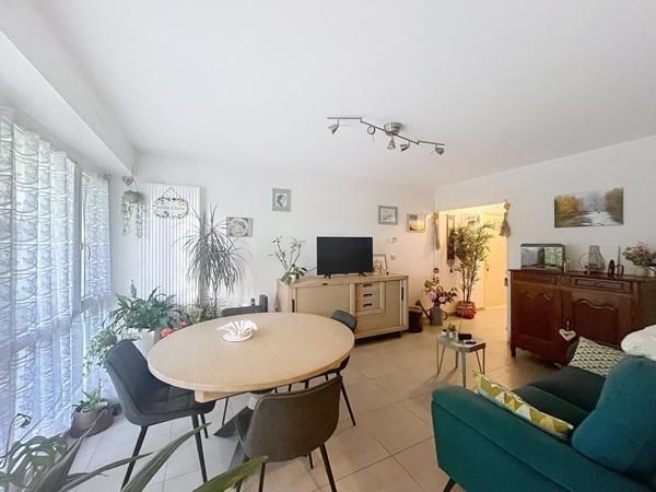 Fontaine d'Arlac. T3 avec loggia et place de parking.