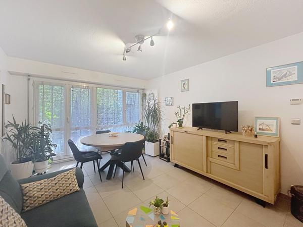 Fontaine d'Arlac. T3 avec loggia et place de parking.