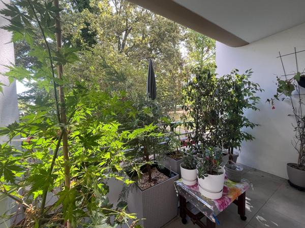 Fontaine d'Arlac. T3 avec loggia et place de parking.