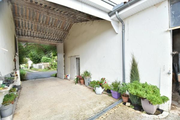 Maison à vendre 6 pièces SAINT YRIEIX SUR CHARENTE (16)