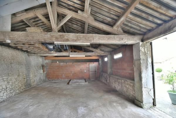 Maison à vendre 6 pièces SAINT YRIEIX SUR CHARENTE (16)