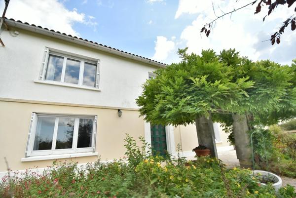 Maison à vendre 6 pièces SAINT YRIEIX SUR CHARENTE (16)
