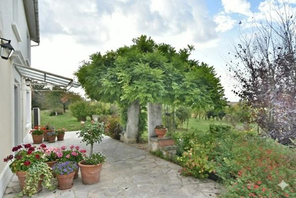 Maison à vendre 6 pièces SAINT YRIEIX SUR CHARENTE (16)