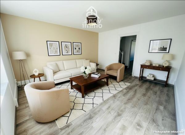 Maison
                                                                                                                                                                                                                                                                                                                        5 pièce(s)                                                                                                                                                                                                          3 chambre(s)                                                                                                                                                                                                          105  m²