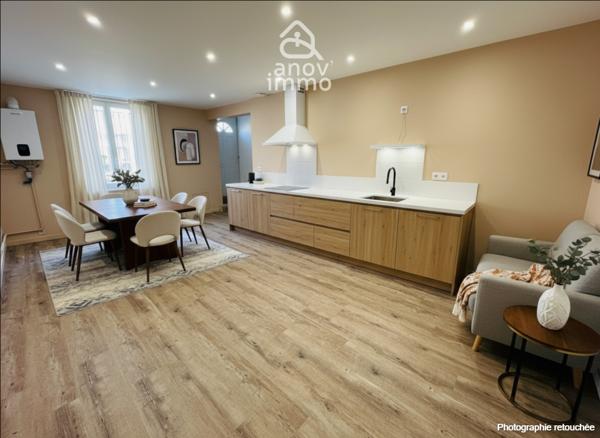 Maison
                                                                                                                                                                                                                                                                                                                        5 pièce(s)                                                                                                                                                                                                          3 chambre(s)                                                                                                                                                                                                          105  m²