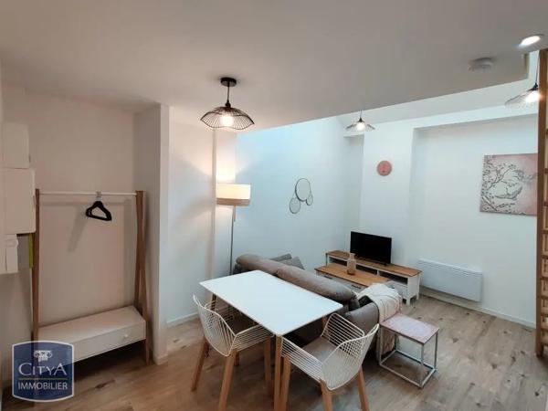 Appartement à louer 1 pièce 27.47m²