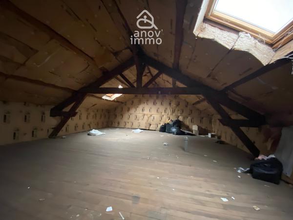 Maison
                                                                                                                                                                                                                                                                                                                        4 pièce(s)                                                                                                                                                                                                          3 chambre(s)                                                                                                                                                                                                          107  m²
