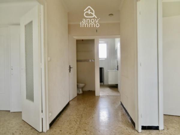Maison
                                                                                                                                                                                                                                                                                                                        4 pièce(s)                                                                                                                                                                                                          3 chambre(s)                                                                                                                                                                                                          107  m²