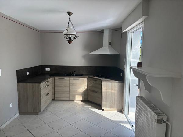 Maison CARQUEFOU - 6 pièces - 161 m2 au sol