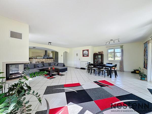 Villa Trets 6 pièce(s) 175 m2 sur 10000 m2 de terrain avec chambre en rdc